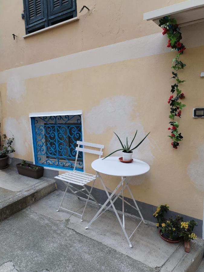 La Tavernetta Del Peo Casa Vacanze San Remo Kültér fotó